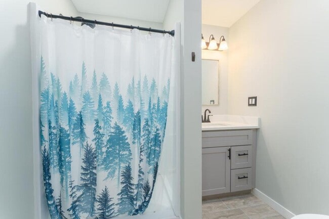 Building Photo - 116 Jewett St