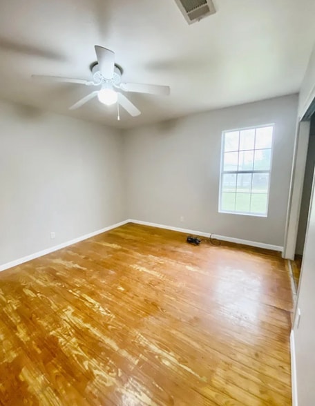 Building Photo - 143 Jasmine Ln