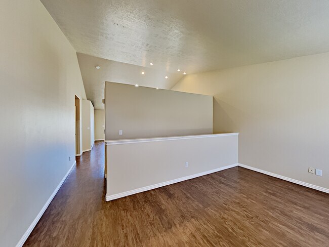 Building Photo - 163 Crystal Bay Drive