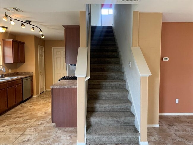 Building Photo - 18317 Great Falls Dr