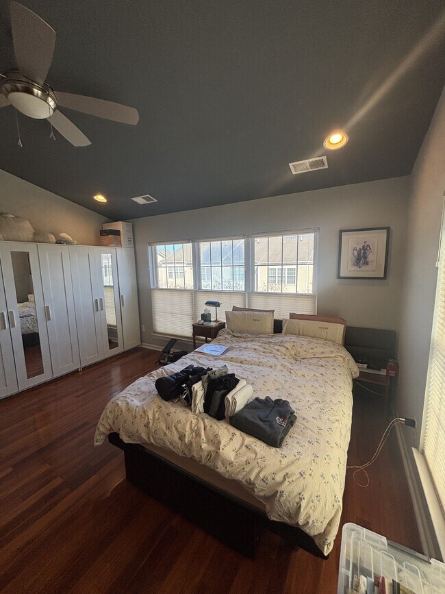 Building Photo - 25021 Justice Dr