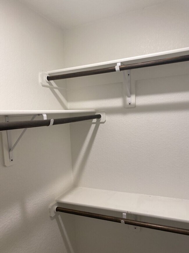 Building Photo - 1418 Shoshoni Trail