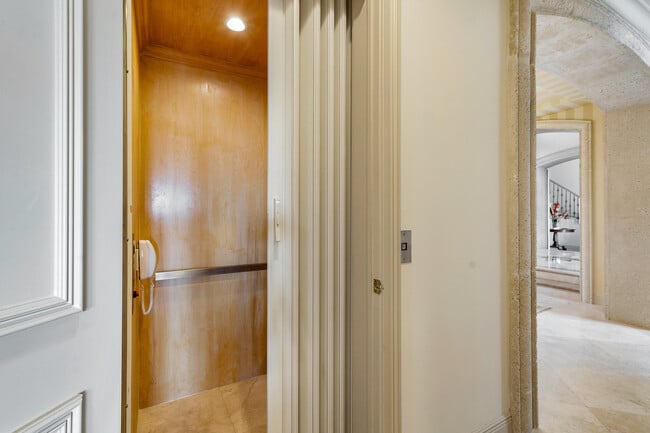 Building Photo - 6373 N Ocean Blvd