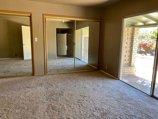 Building Photo - Spacious 3 Bed | 2 Bath Home – Less Than 1...