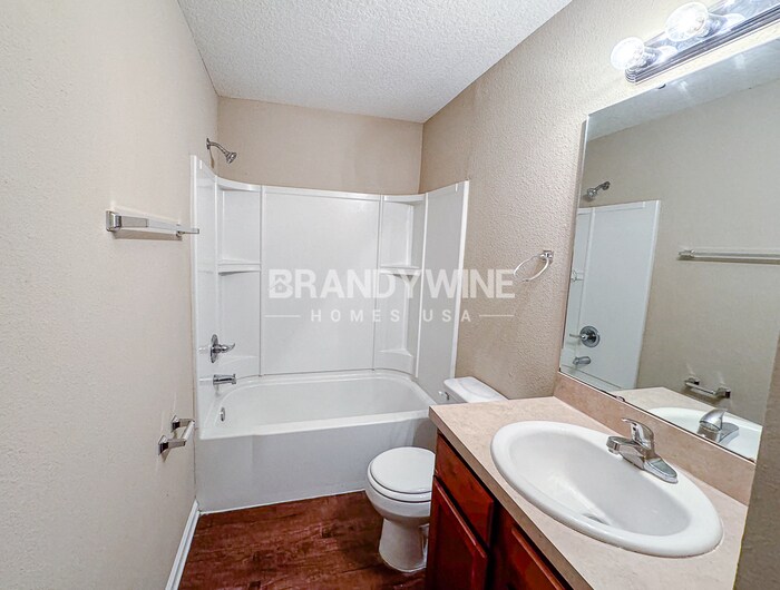 Building Photo - 7600 Free Ave