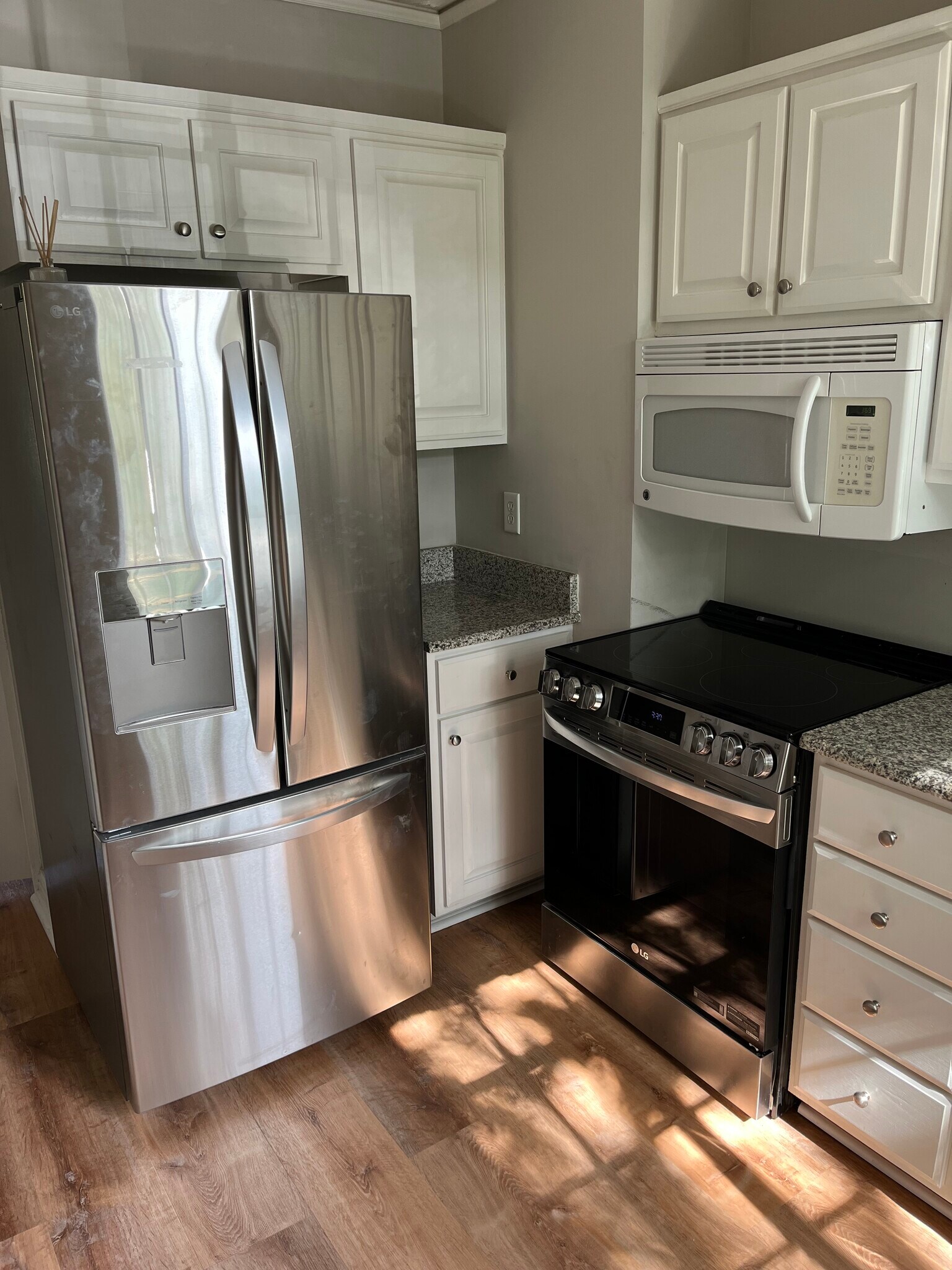 Building Photo - 1700 N Elm St