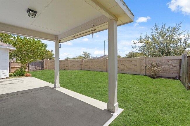 Building Photo - 9003 Creeks Gate Ct