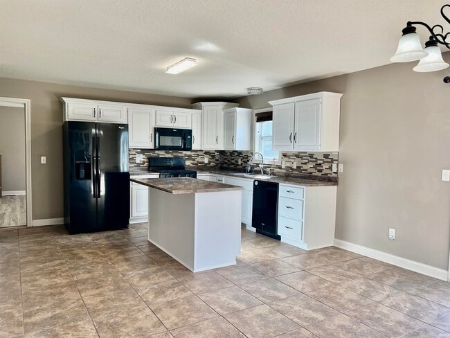 Building Photo - 8611 Springberry Dr