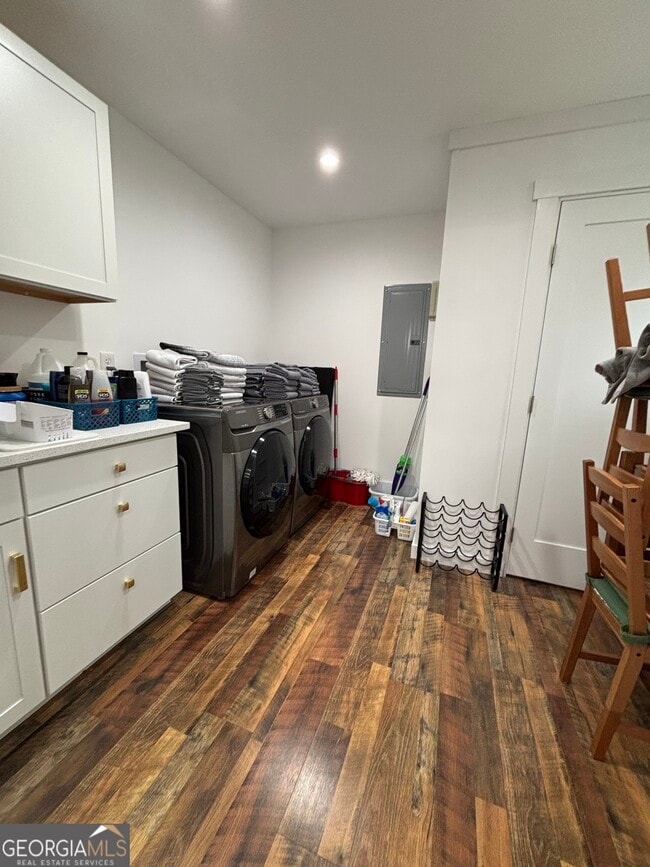 Building Photo - 314 Unicoi St