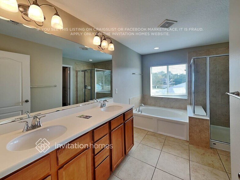 Building Photo - 530 Side Creek Ln