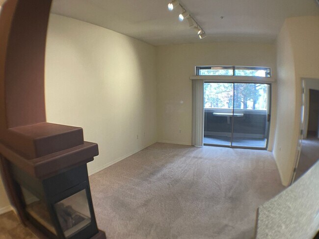 Building Photo - LEASE TAKEOVER_Summit park 2 bedroom condo