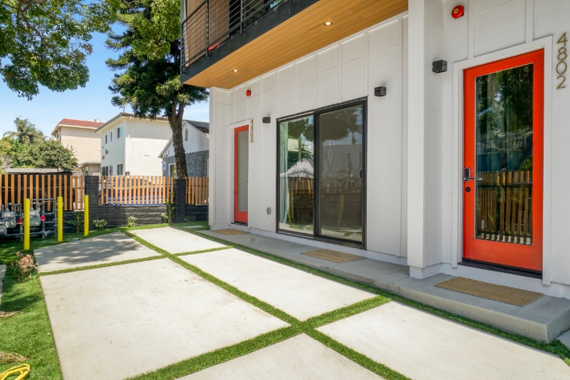 Building Photo - 4800-4802 S Slauson Ave