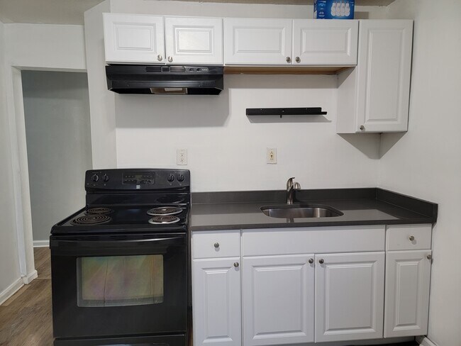 Building Photo - 127 Margaret Street