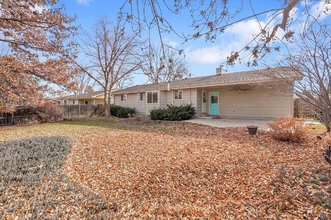 Building Photo - $2,795.00 - $300 OFF First Months' Rent - 5 Bedrooms, 2 Bathrooms, Single Family Home in Broomfie...