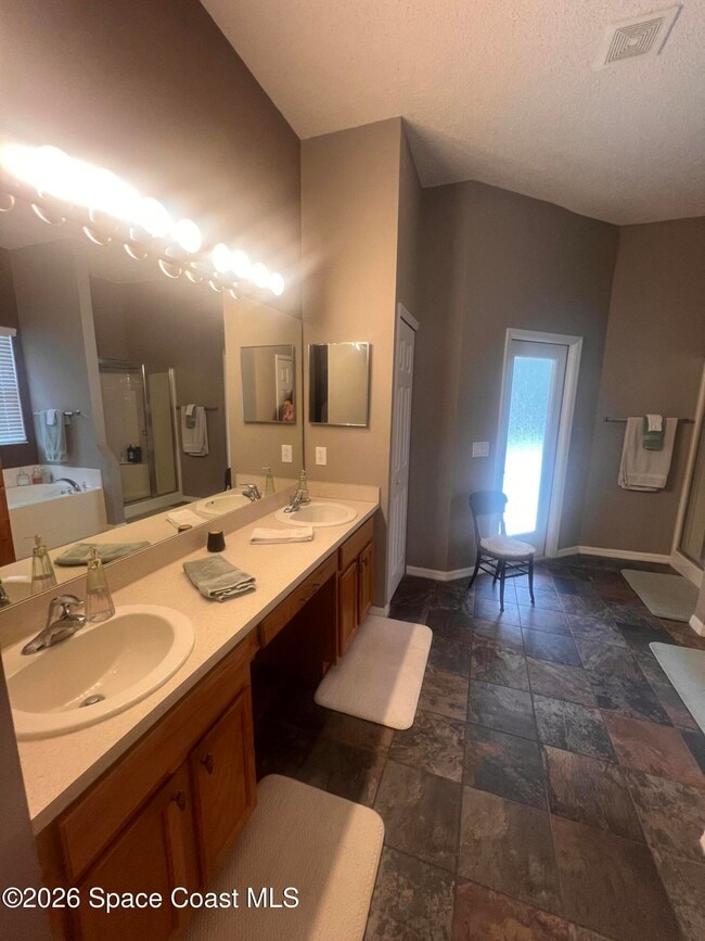 Building Photo - 7368 Crepe Myrtle Ct