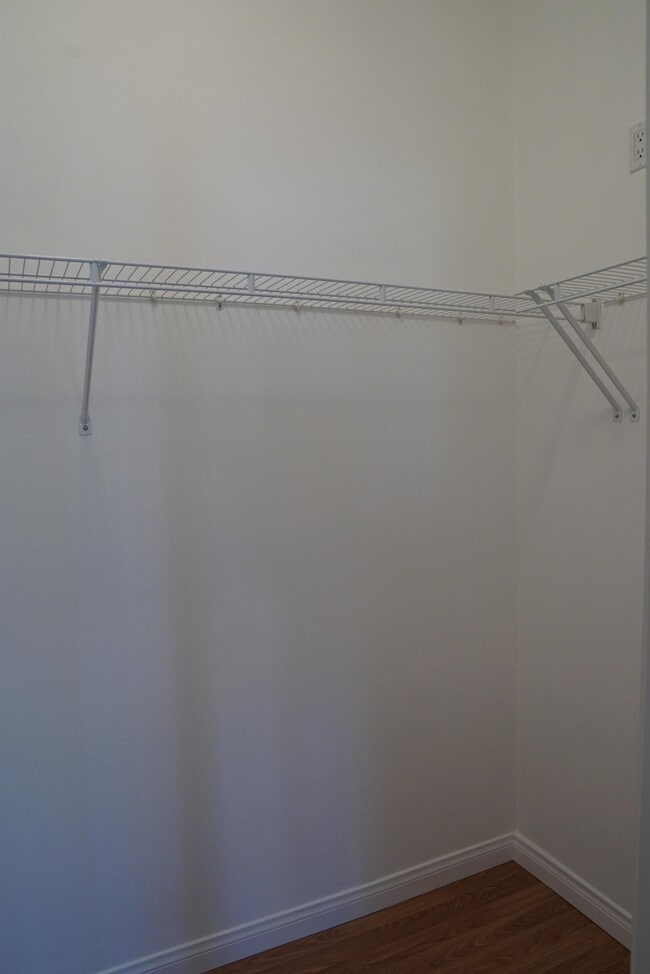 Building Photo - 1816 Pintura Cir W