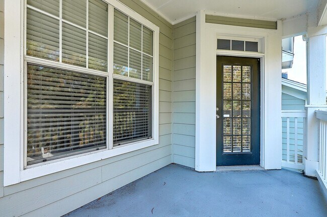 Building Photo - 1 bedroom unit in the Concord West of the ...