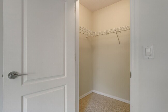 Building Photo - 140 Oceans Edge Dr
