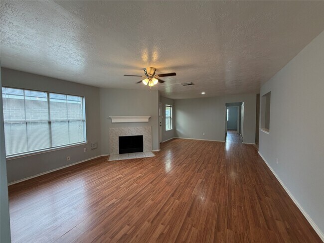 Building Photo - 7427 Briargate Dr