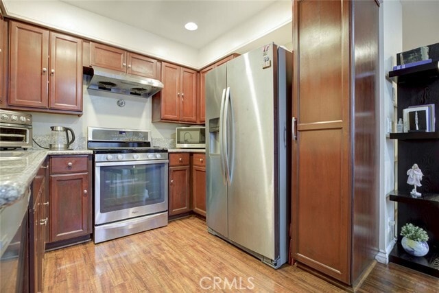 Building Photo - 7631 Vineland Ave