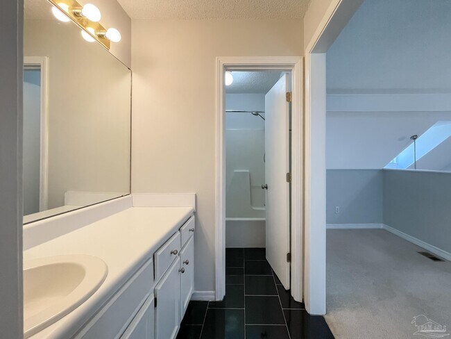 Building Photo - 7045 Weatherwood Dr