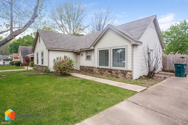 Building Photo - 3 br, 2 bath House - 814 Hackberry Dr