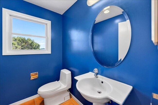 Building Photo - Gorgeous Executive Home Over Downtown Los Gatos