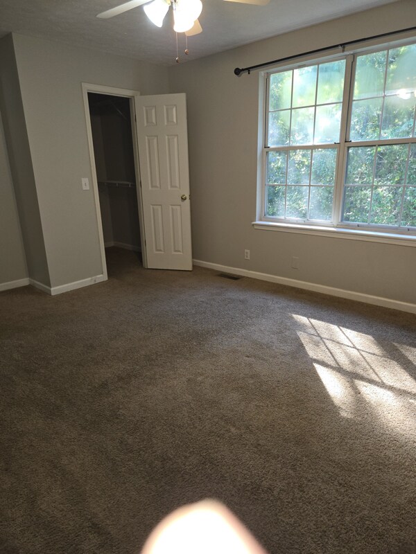 Building Photo - 3555 Seneca Forest Dr