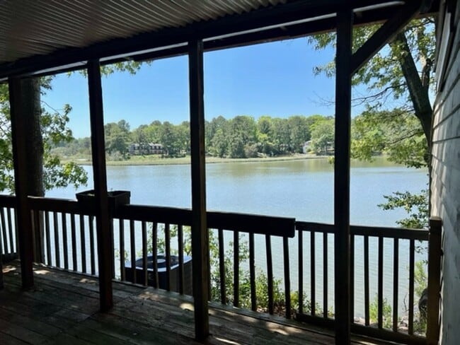 Building Photo - CONDO FOR RENT - HERONS COVE!