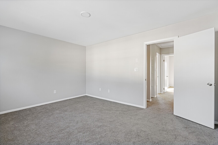 Building Photo - 405 Harbour North Dr