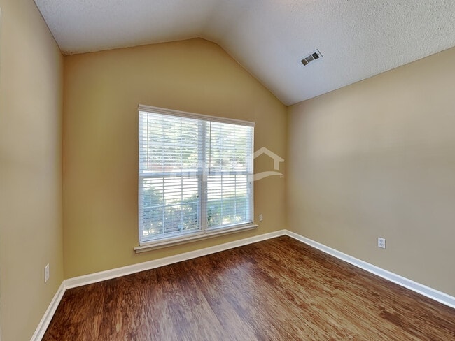 Building Photo - 315 Wild Wing Way