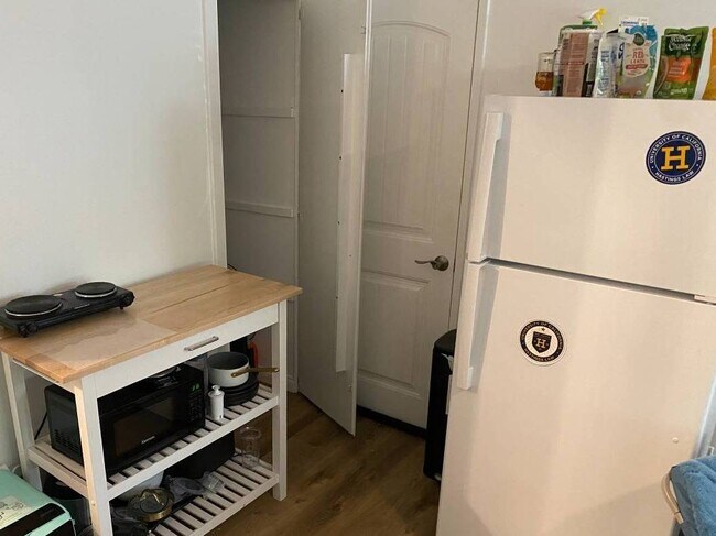 Building Photo - 5029 Douglas Ln