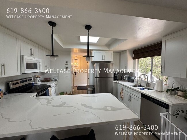Building Photo - 3744 Bonita Canyon Rd