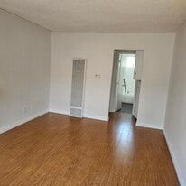 Building Photo - 8809 Etiwanda Ave