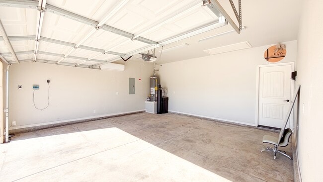 Building Photo - 1617 Twin Falls Dr