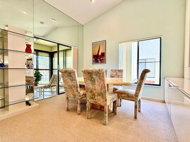 Building Photo - 10678 Ocean Palm Way