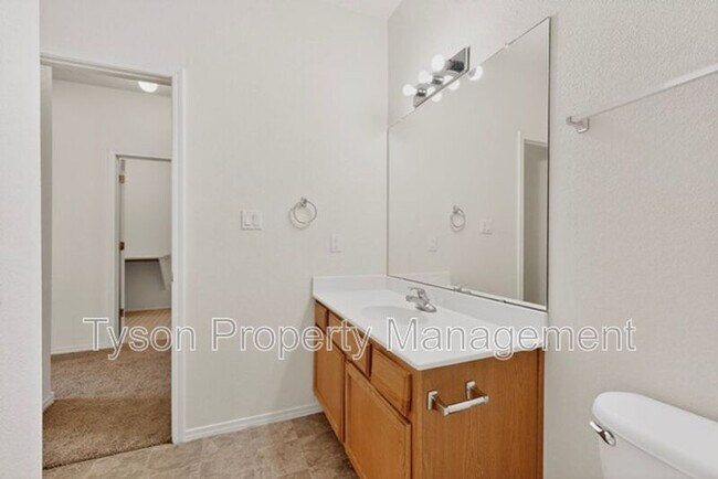 Building Photo - 1840 Bold Ruler St