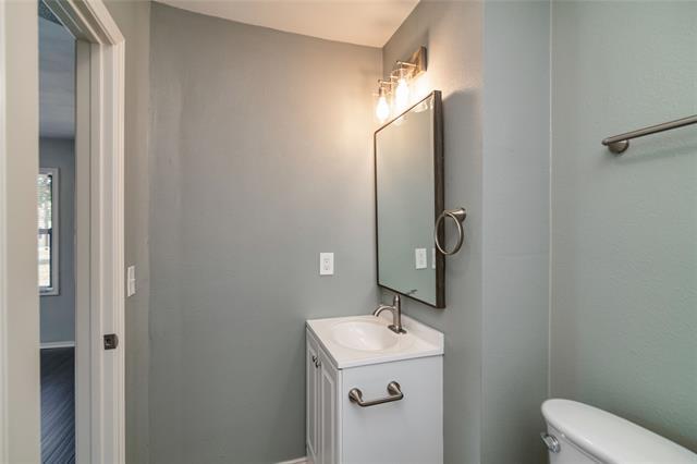 Building Photo - 4523 Rockwood Dr