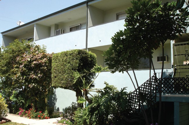 Building Photo - 383 W Alameda Ave