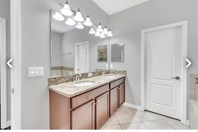 Building Photo - 2718 Atherton Dr