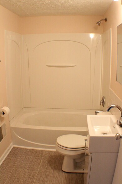 Building Photo - 1018 N Pennsylvania Ave