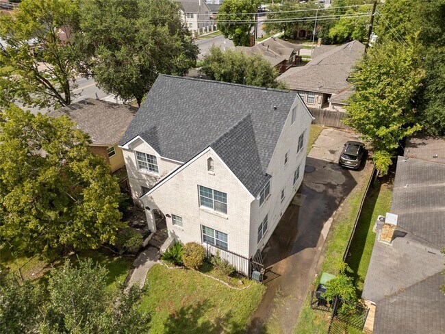 Building Photo - 3005 Arbor St