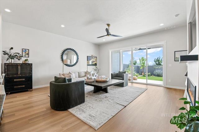 Building Photo - 8555 W War Eagle St