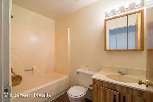 Building Photo - 416 Bellbrook Ave