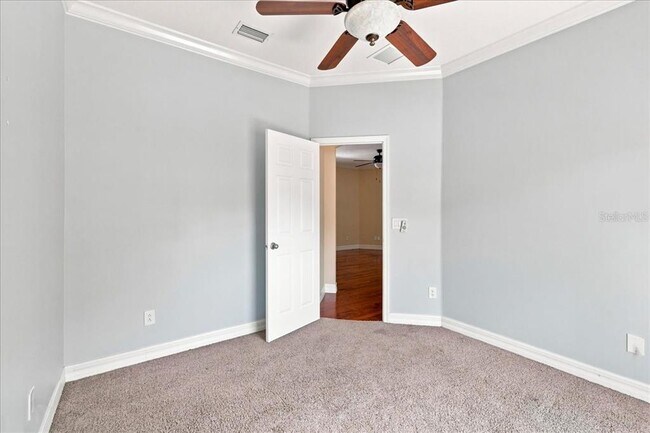 Building Photo - 2403 S Shine Ave