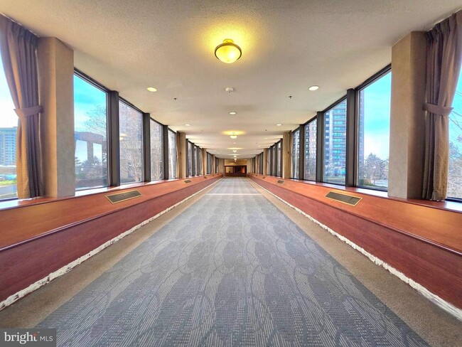 Building Photo - 5505 Seminary Rd