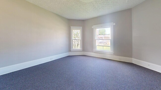 Building Photo - 1072 Wooster Rd W