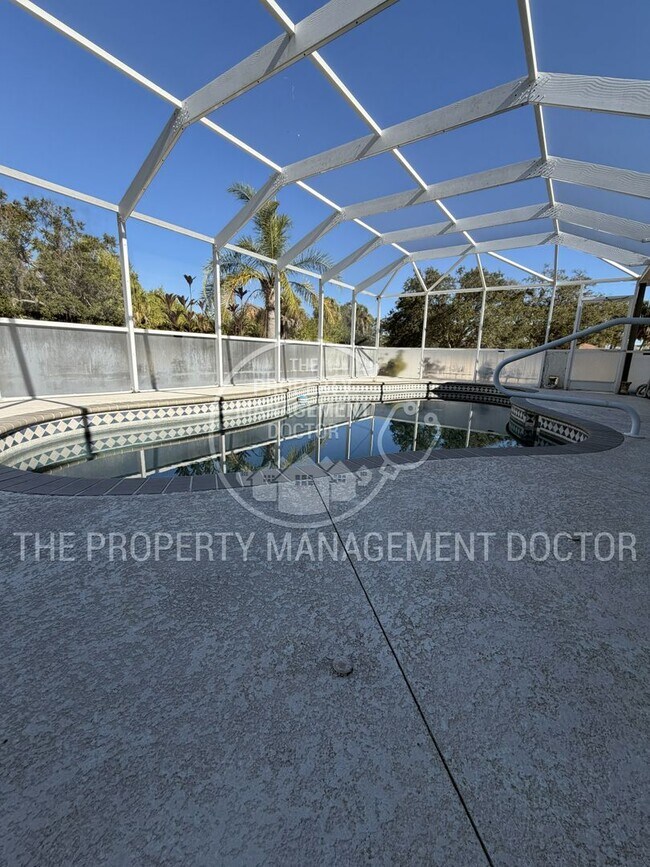 Building Photo - Stunning 4-Bedroom Pool Home with 3-Car Garage in North Port!