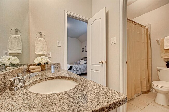 Building Photo - 23811 Via Viale Dr