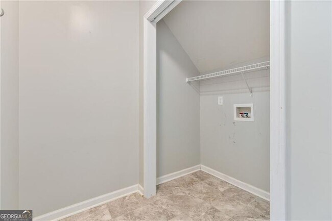 Building Photo - 14 Bryan Springs Rd SW